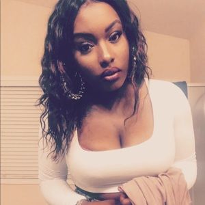 Meet your Posher, Queandra